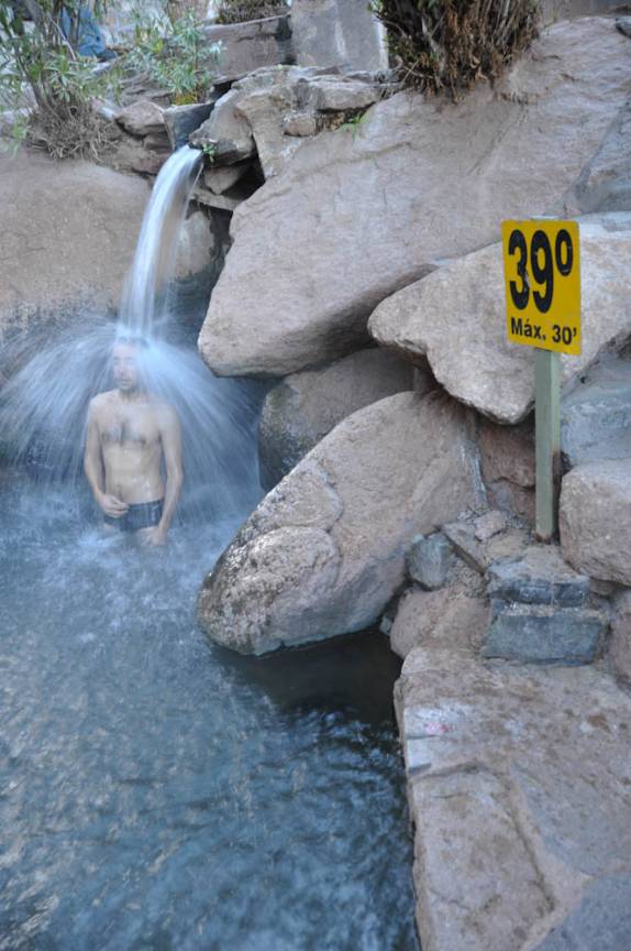 Banho matinal nas Termas de Fiambalá - Argentina. Vidinha difícil!